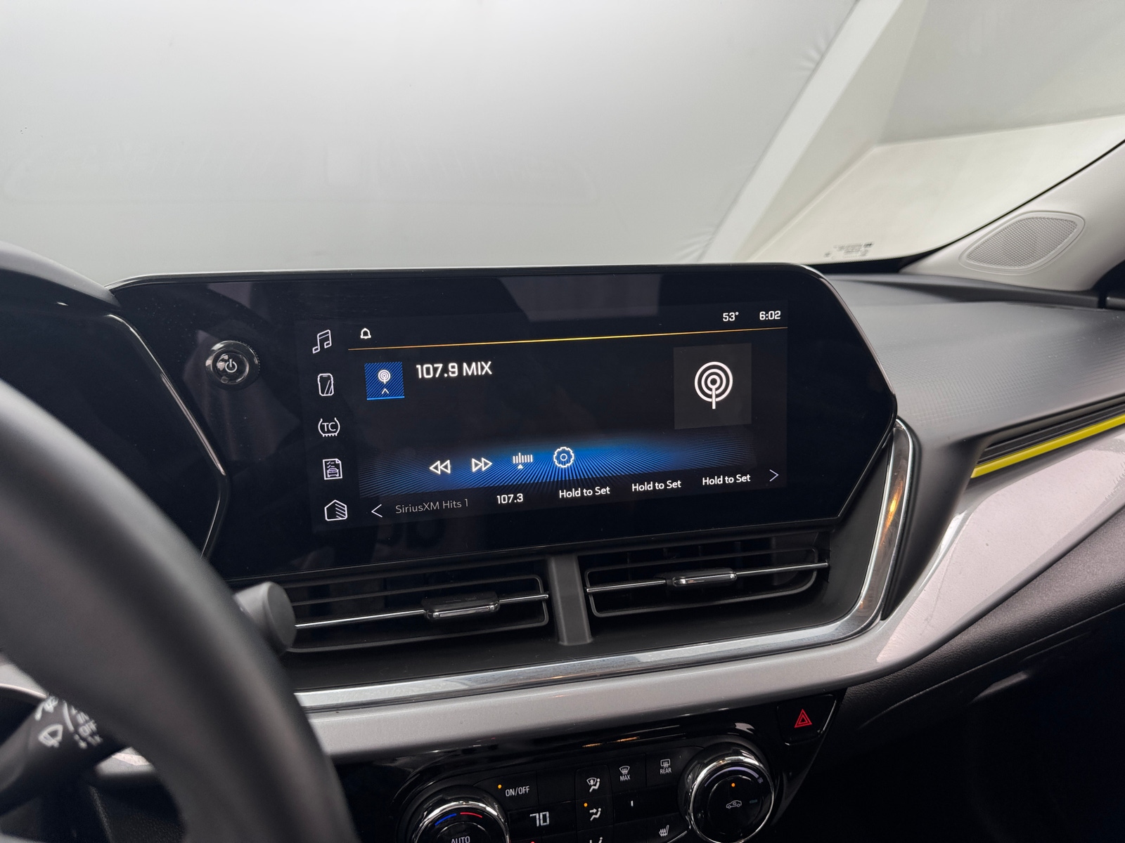 Thumbnail: 2024 Chevrolet Trax - 4