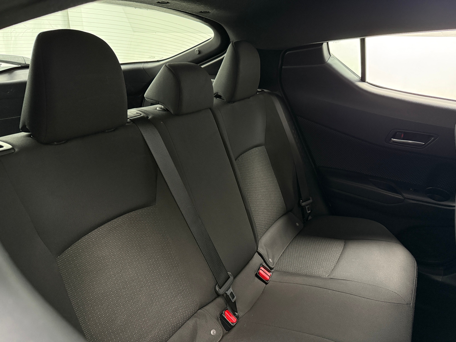 Thumbnail: 2018 Toyota C-HR - 6