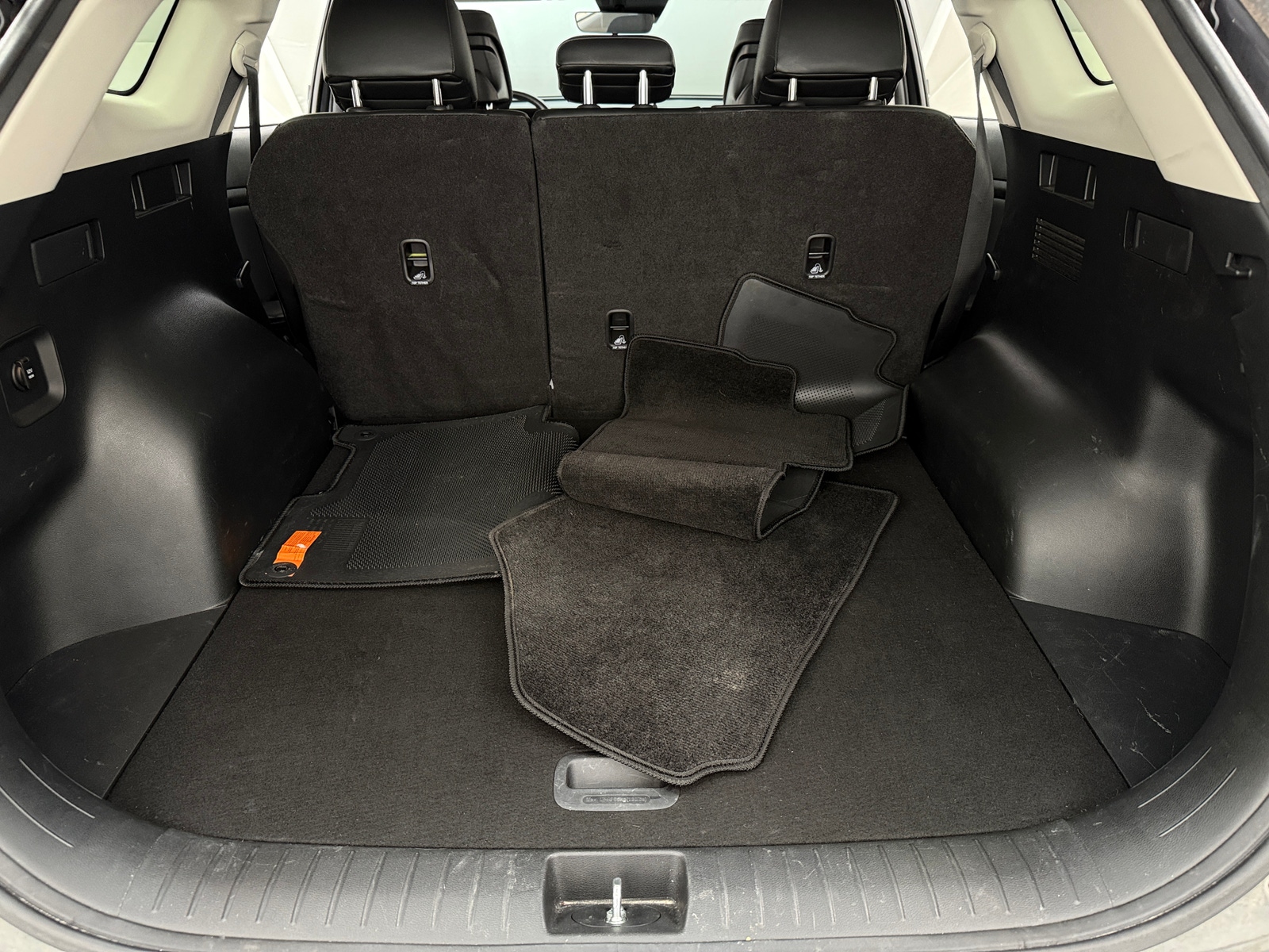 Thumbnail: 2023 Kia Sportage - 6