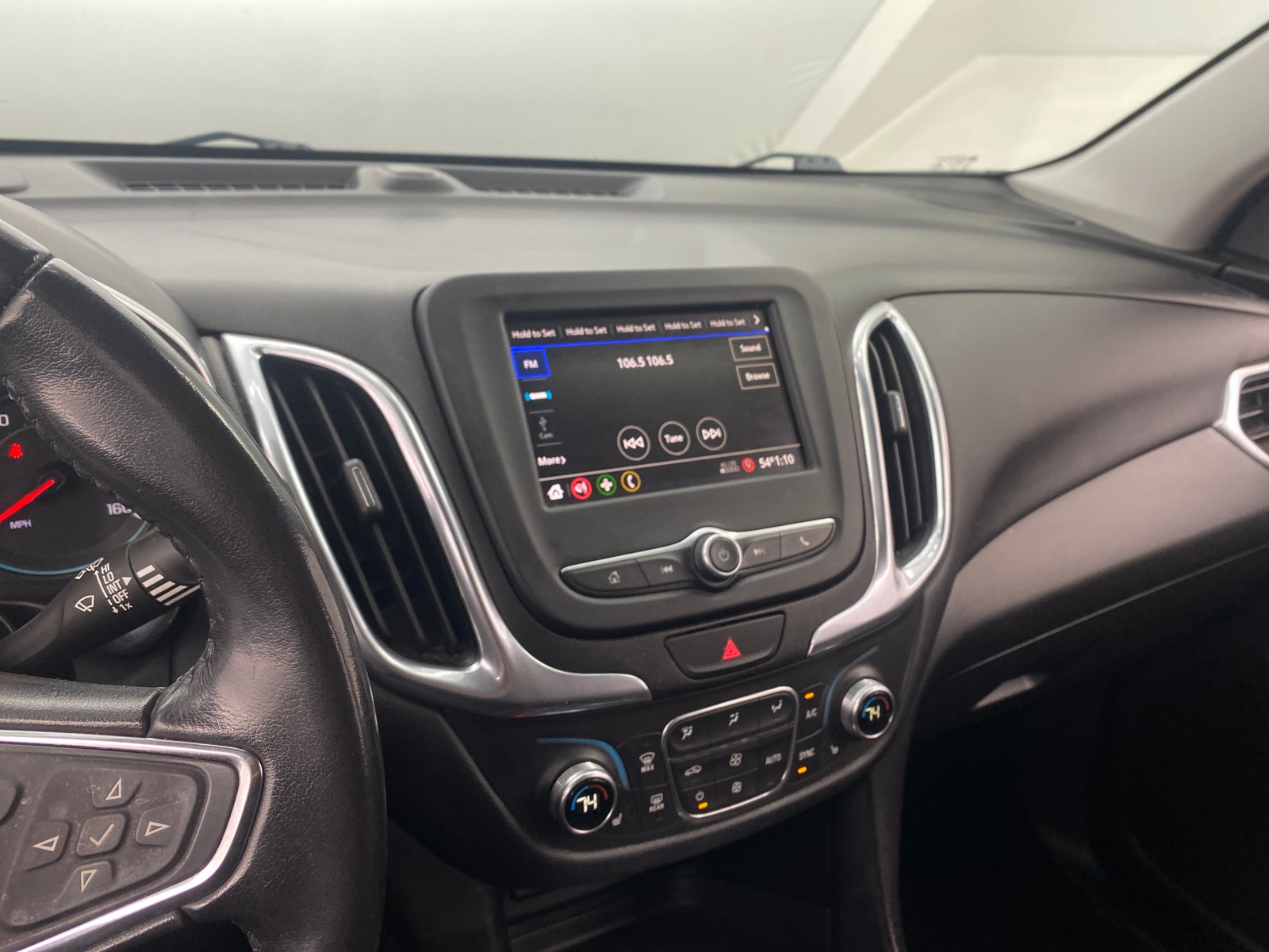 Thumbnail: 2020 Chevrolet Equinox - 4