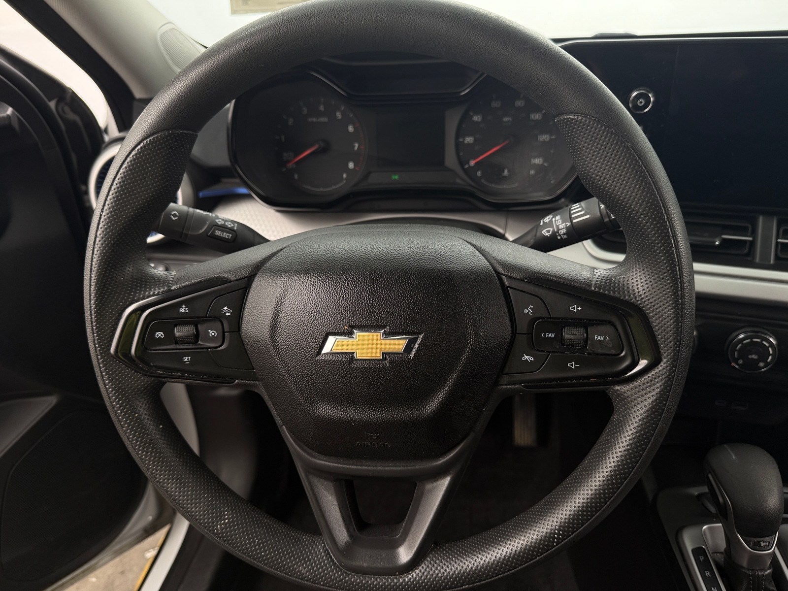 Thumbnail: 2024 Chevrolet Trax - 5