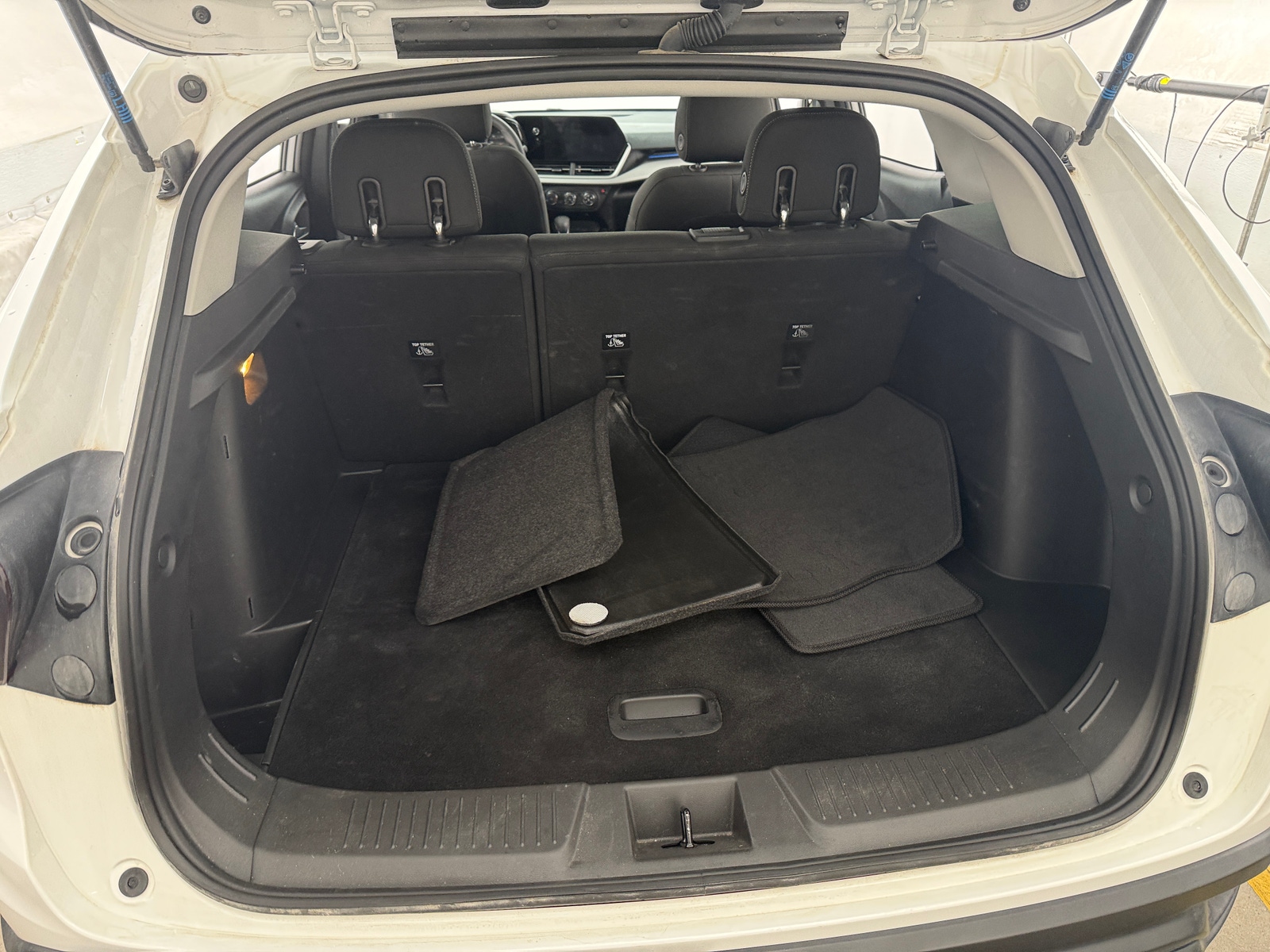 Thumbnail: 2024 Chevrolet Trax - 7