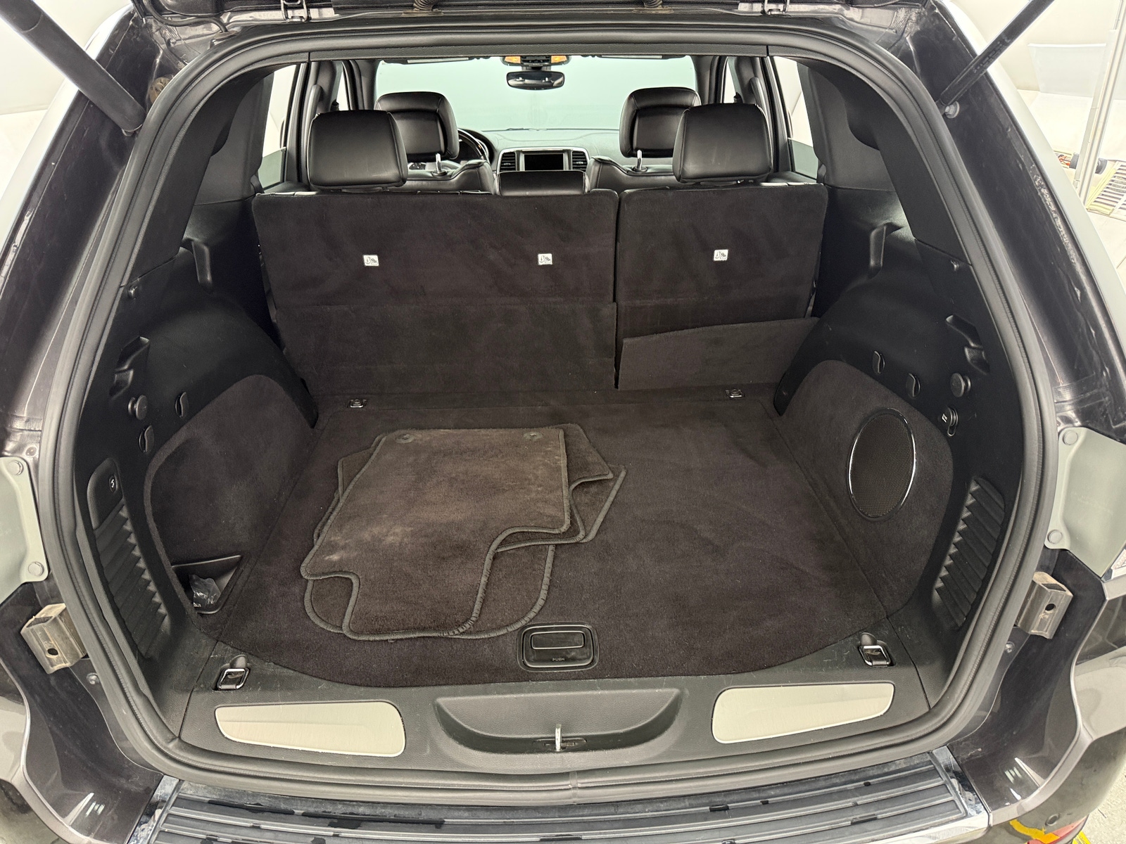 Thumbnail: 2018 Jeep Grand Cherokee - 6