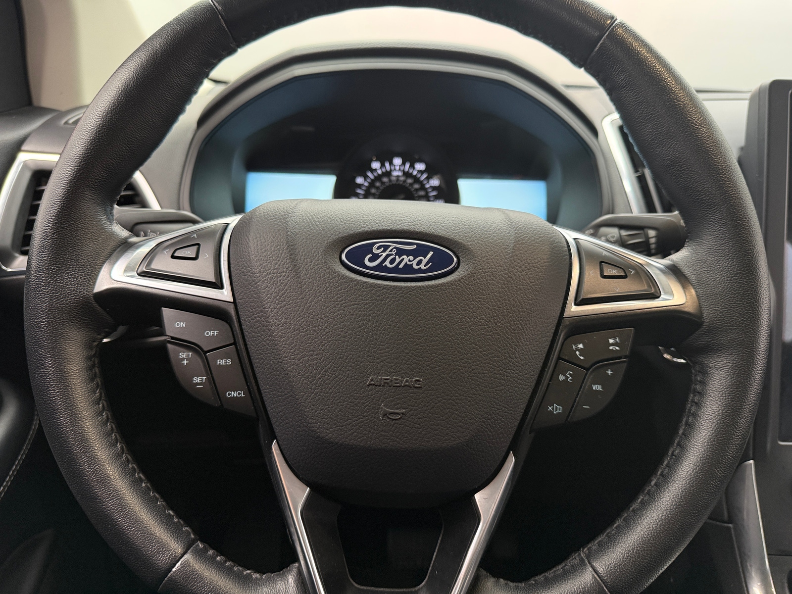 Thumbnail: 2024 Ford Edge - 4