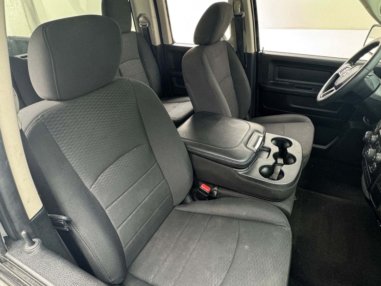 Thumbnail: 2019 RAM 1500 Classic - 2