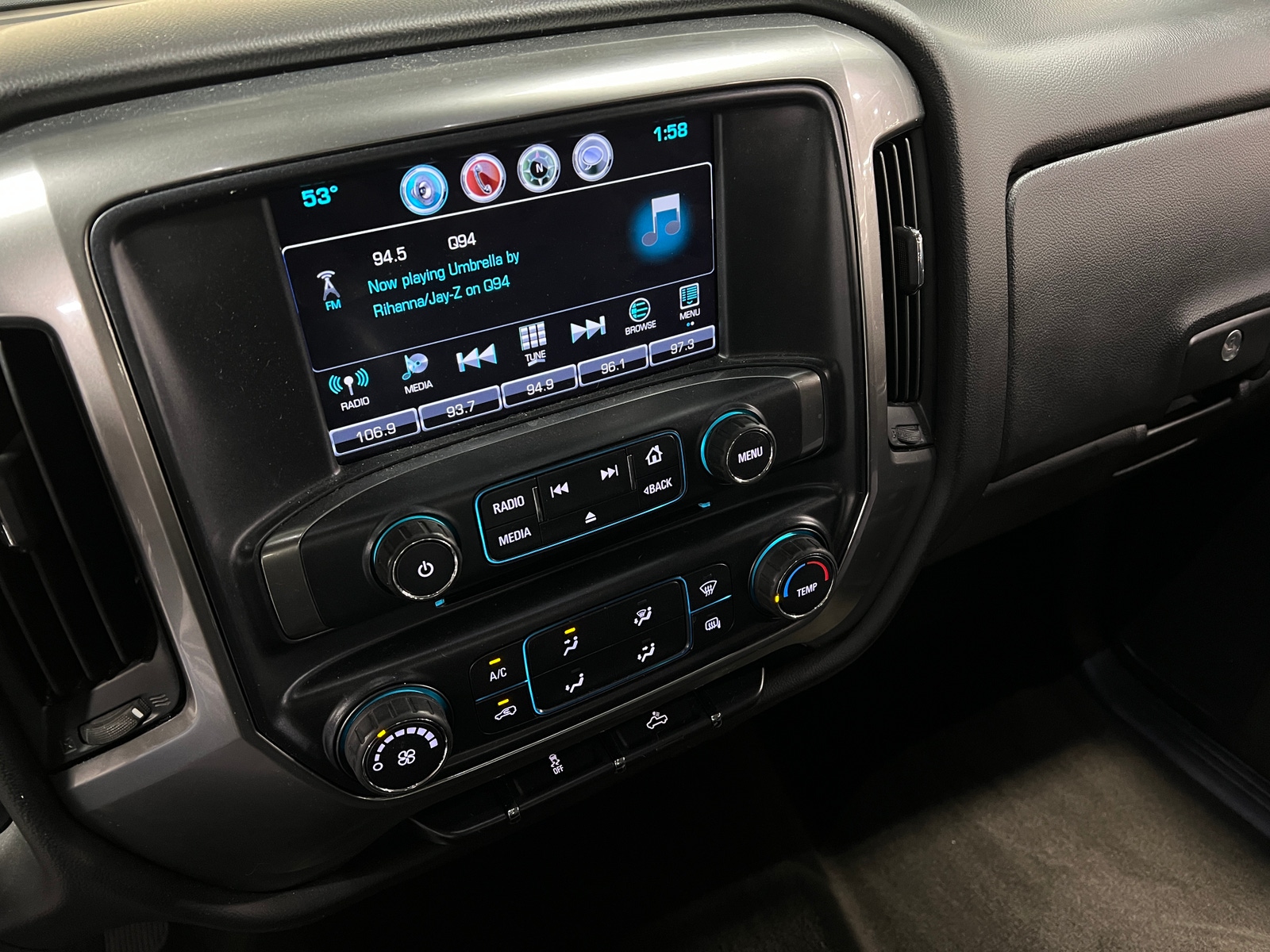 Thumbnail: 2018 Chevrolet Silverado 1500 - 4