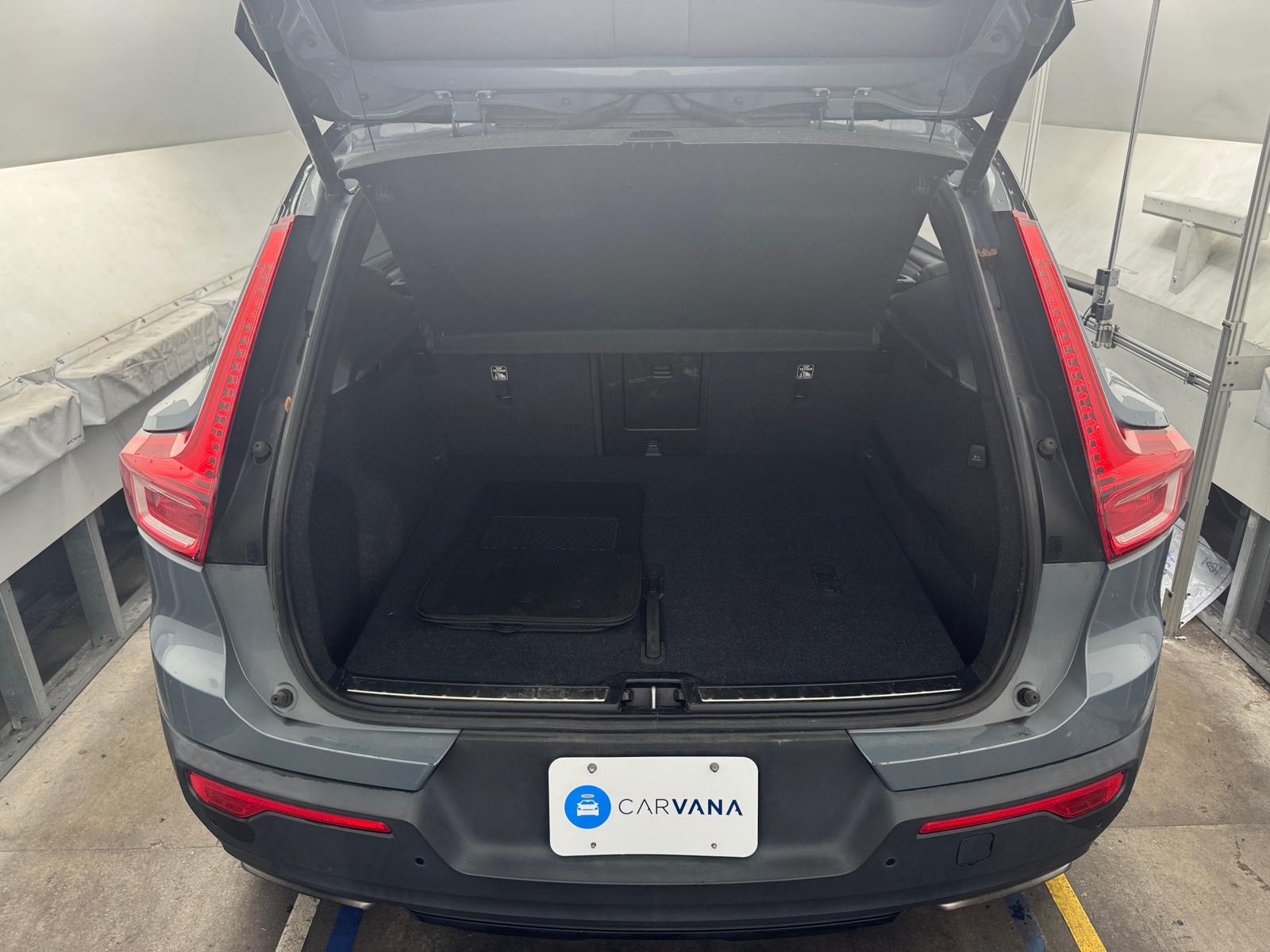 Thumbnail: 2020 Volvo XC40 - 6