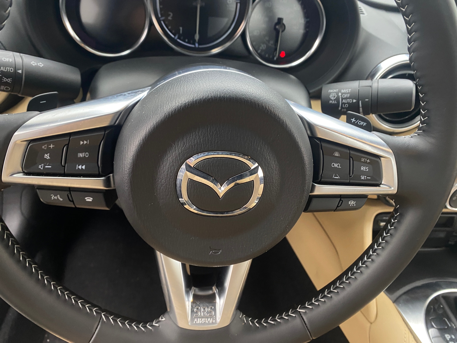 Thumbnail: 2024 Mazda MX-5 Miata - 4