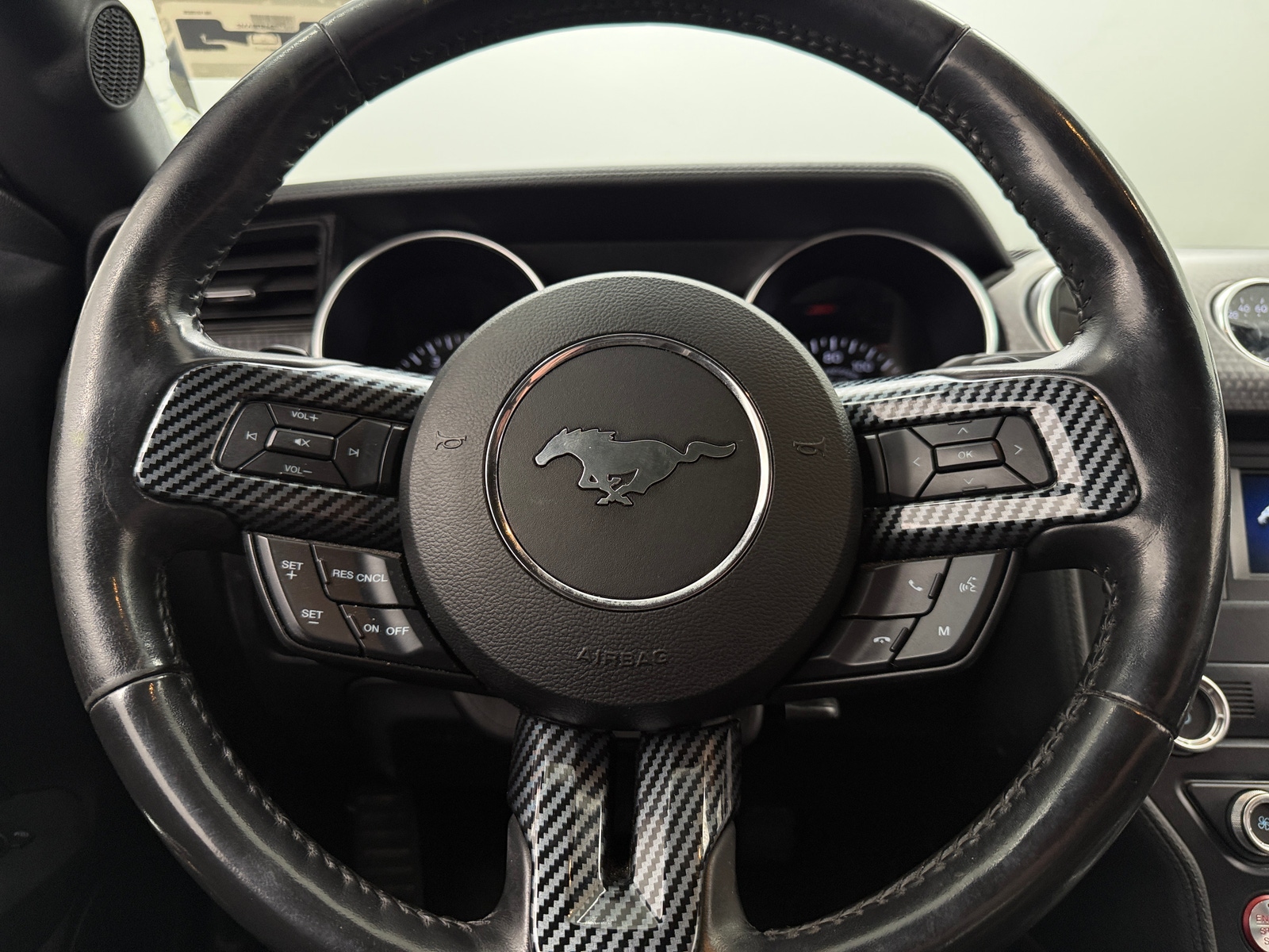 Thumbnail: 2019 Ford Mustang - 4