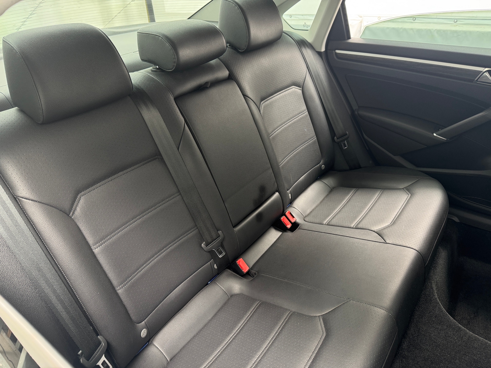 Thumbnail: 2016 Volkswagen Passat - 5