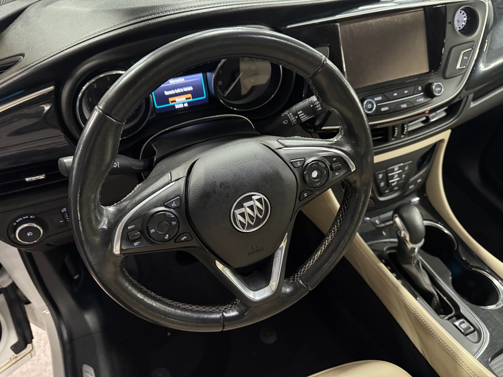 Thumbnail: 2017 Buick Envision - 4