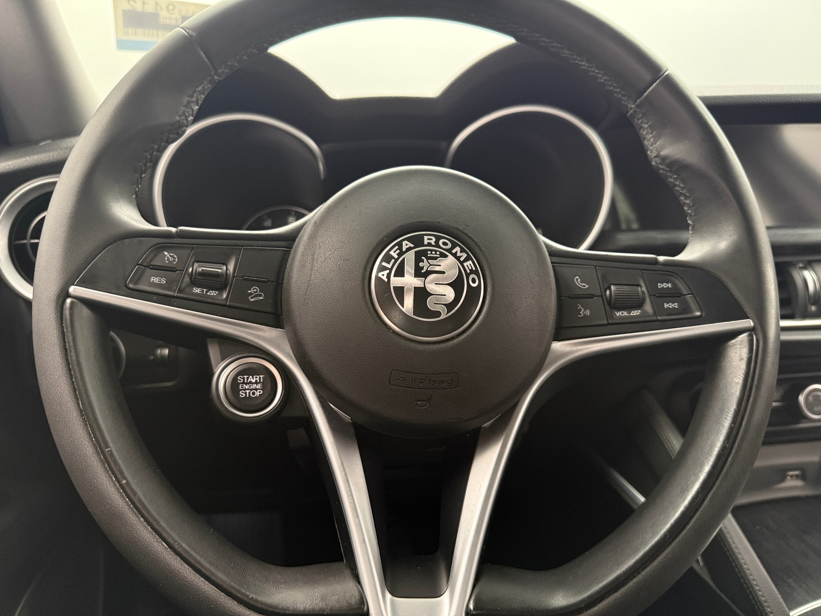 Thumbnail: 2019 Alfa Romeo Stelvio - 4