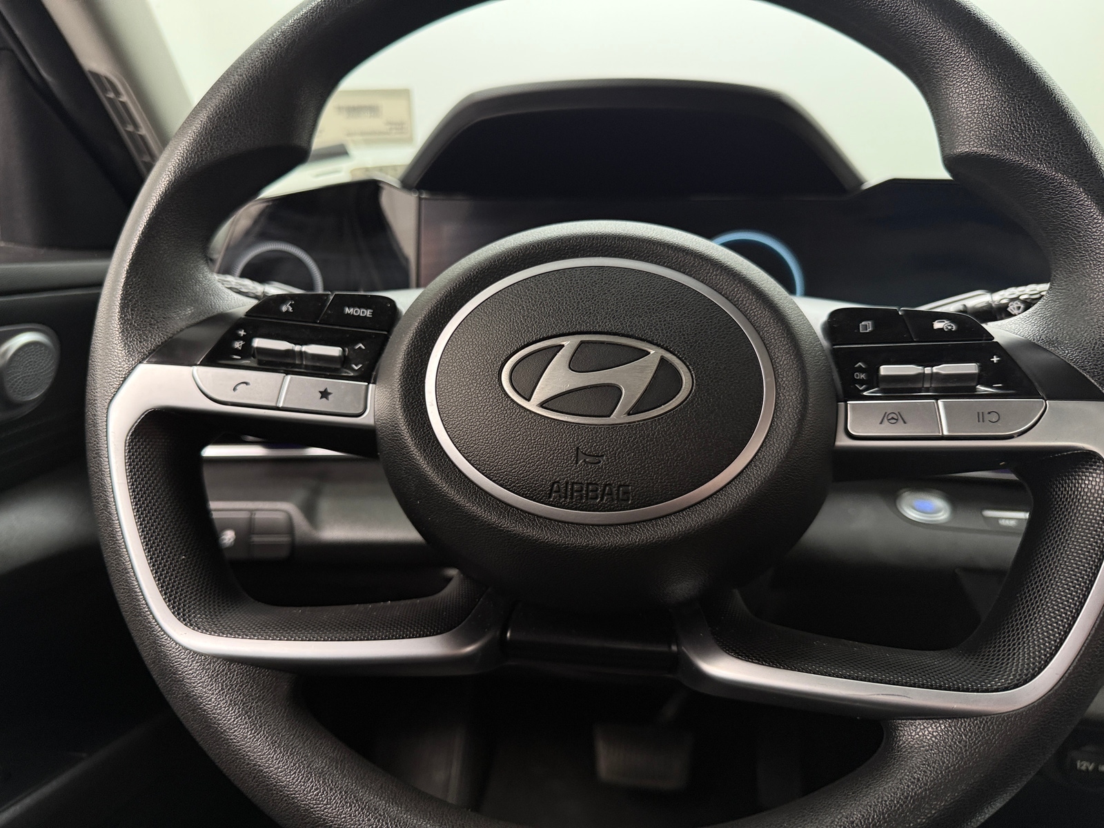 Thumbnail: 2024 Hyundai Elantra - 5