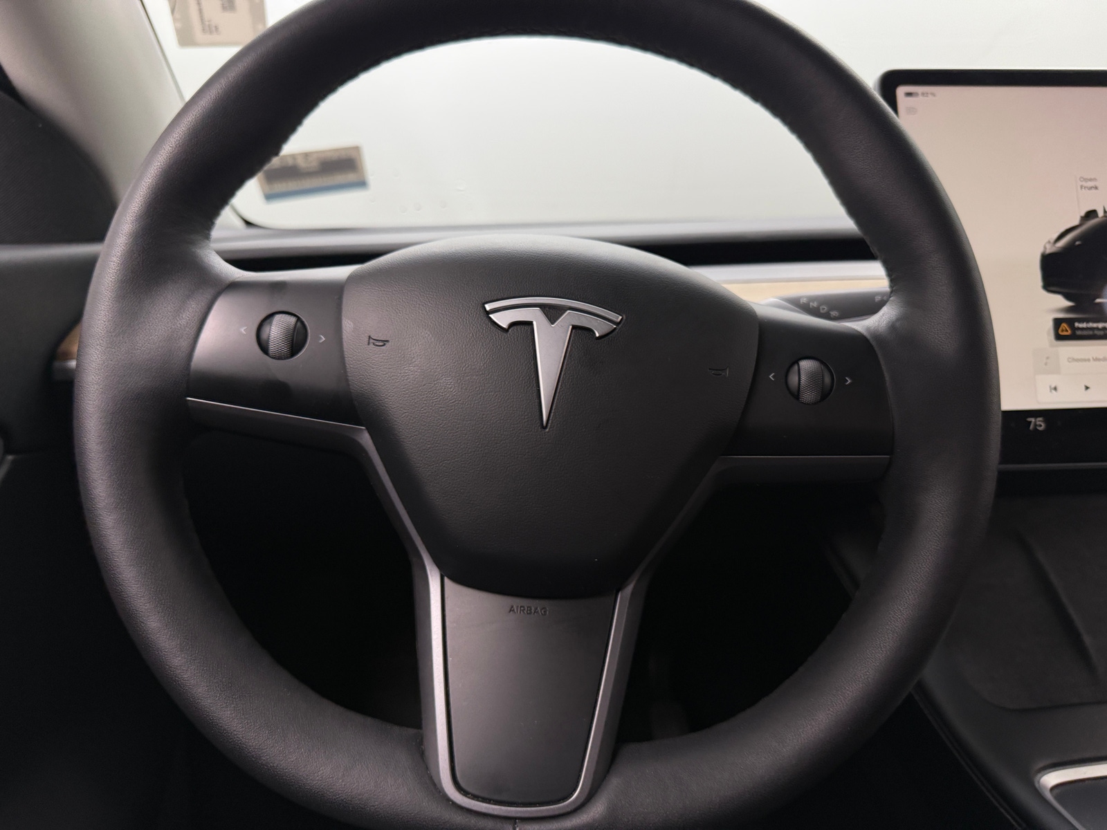 Thumbnail: 2022 Tesla Model Y - 4