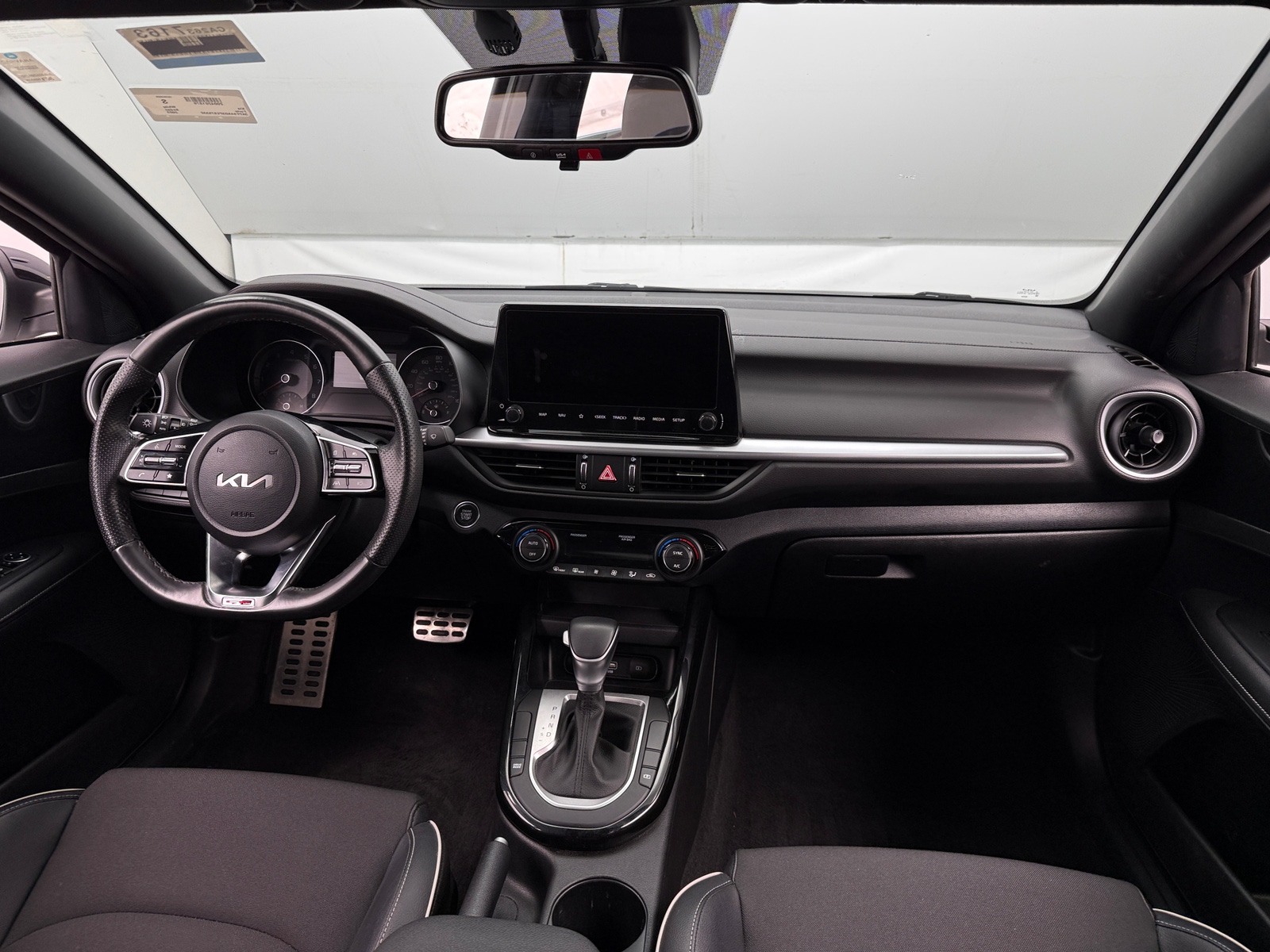 Thumbnail: 2023 Kia Forte - 3