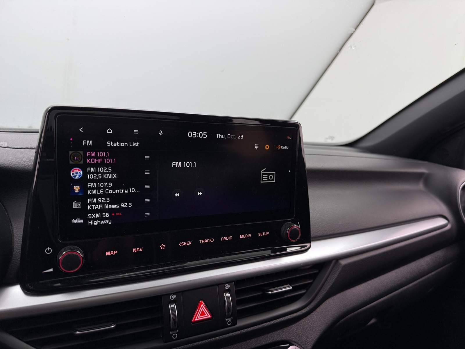 Thumbnail: 2023 Kia Forte - 4