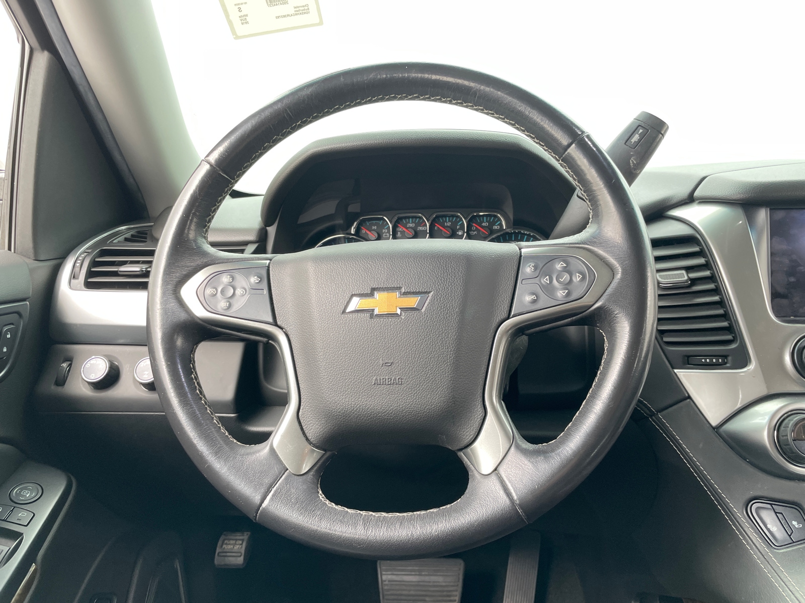 Thumbnail: 2018 Chevrolet Suburban - 4