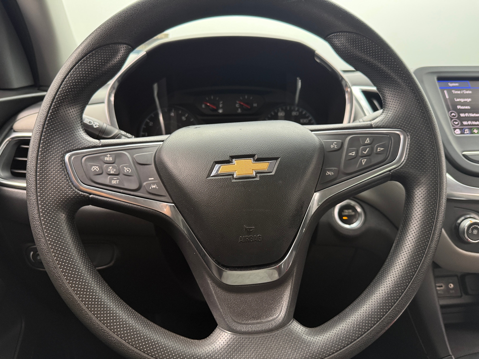 Thumbnail: 2021 Chevrolet Equinox - 5