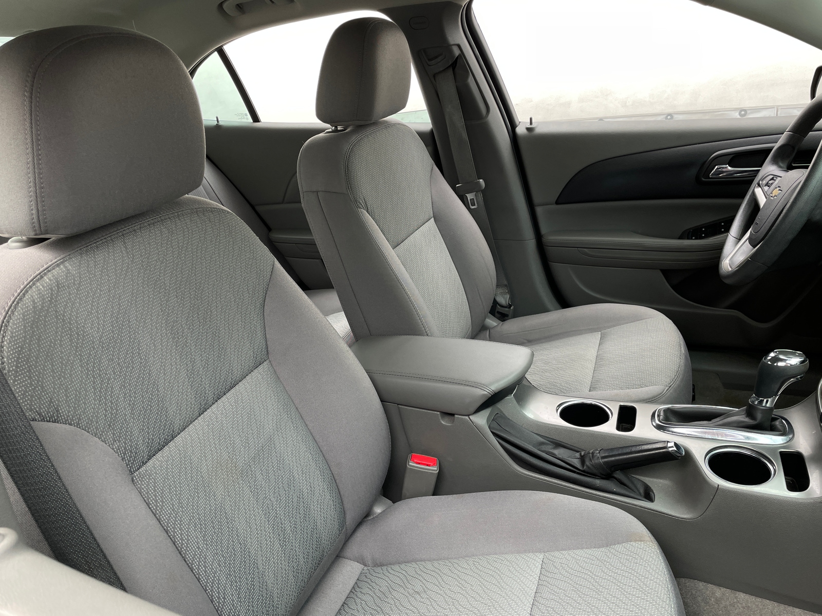 Thumbnail: 2015 Chevrolet Malibu - 2