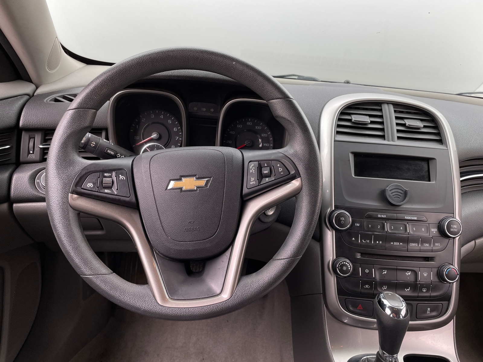 Thumbnail: 2015 Chevrolet Malibu - 5