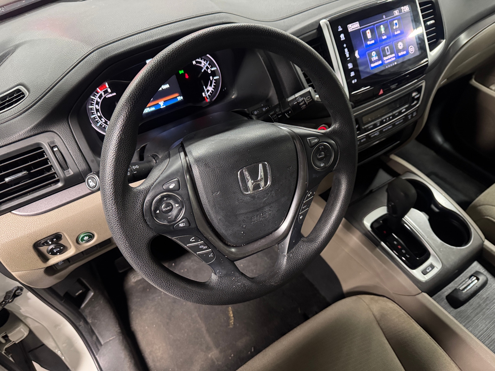 Thumbnail: 2017 Honda Pilot - 5