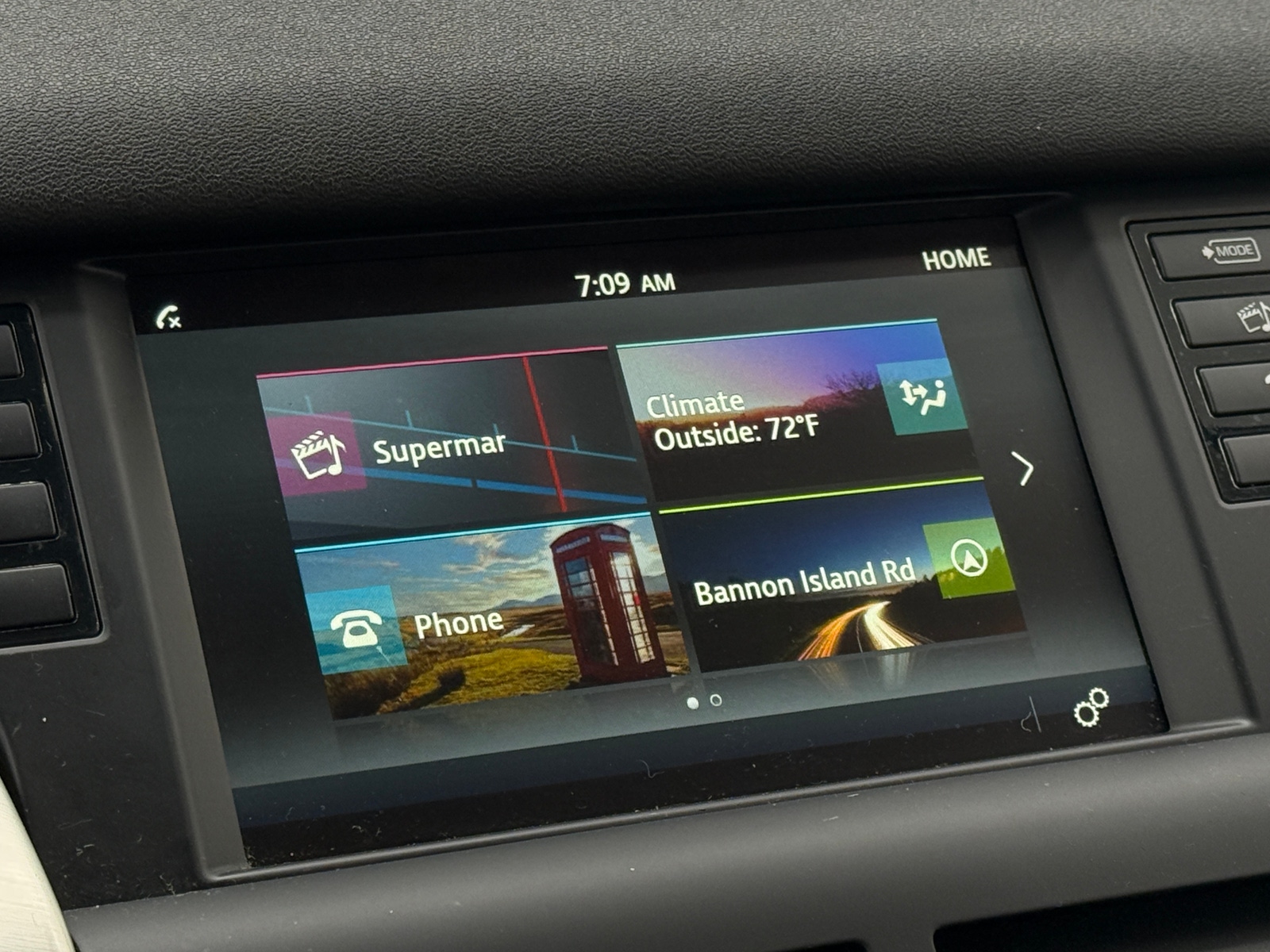 Thumbnail: 2019 Land Rover Discovery Sport - 3