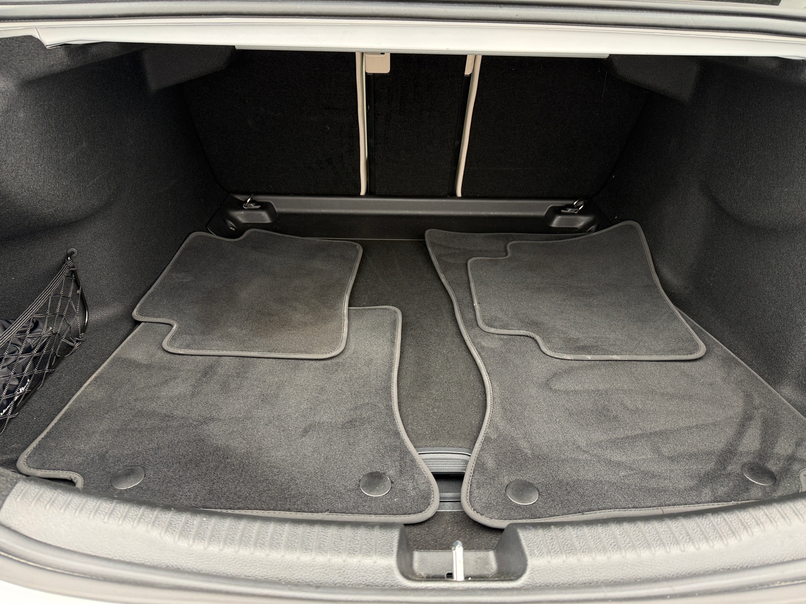 Thumbnail: 2024 Mercedes-Benz C-Class - 6