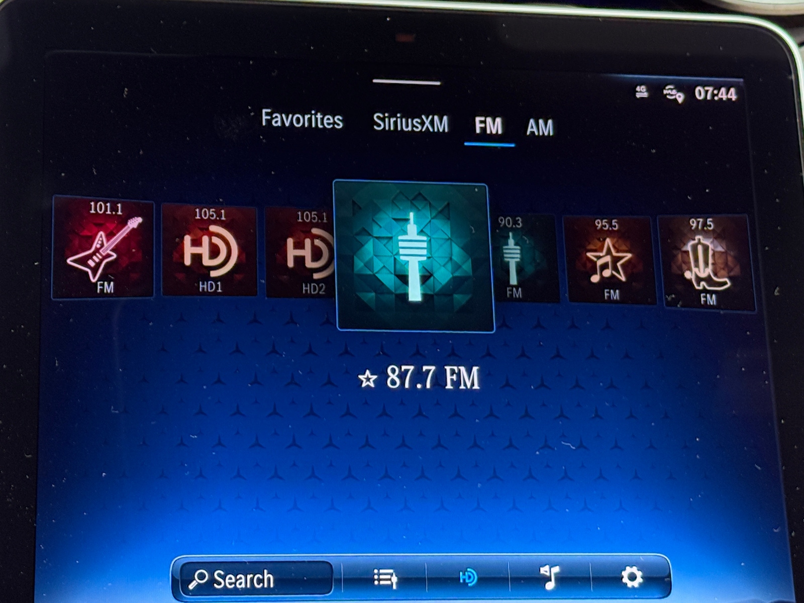 Thumbnail: 2024 Mercedes-Benz C-Class - 3