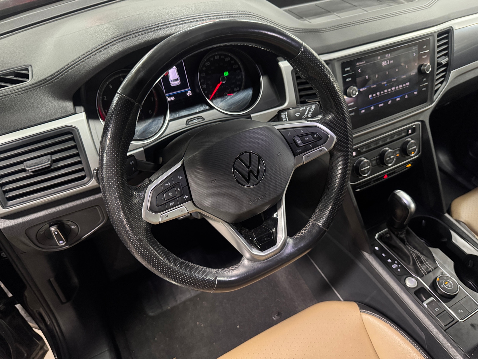 Thumbnail: 2021 Volkswagen Atlas - 4