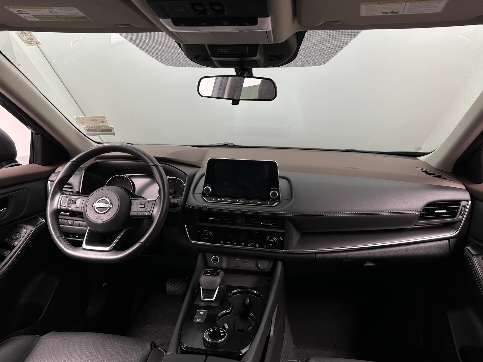 Thumbnail: 2023 Nissan Rogue - 3