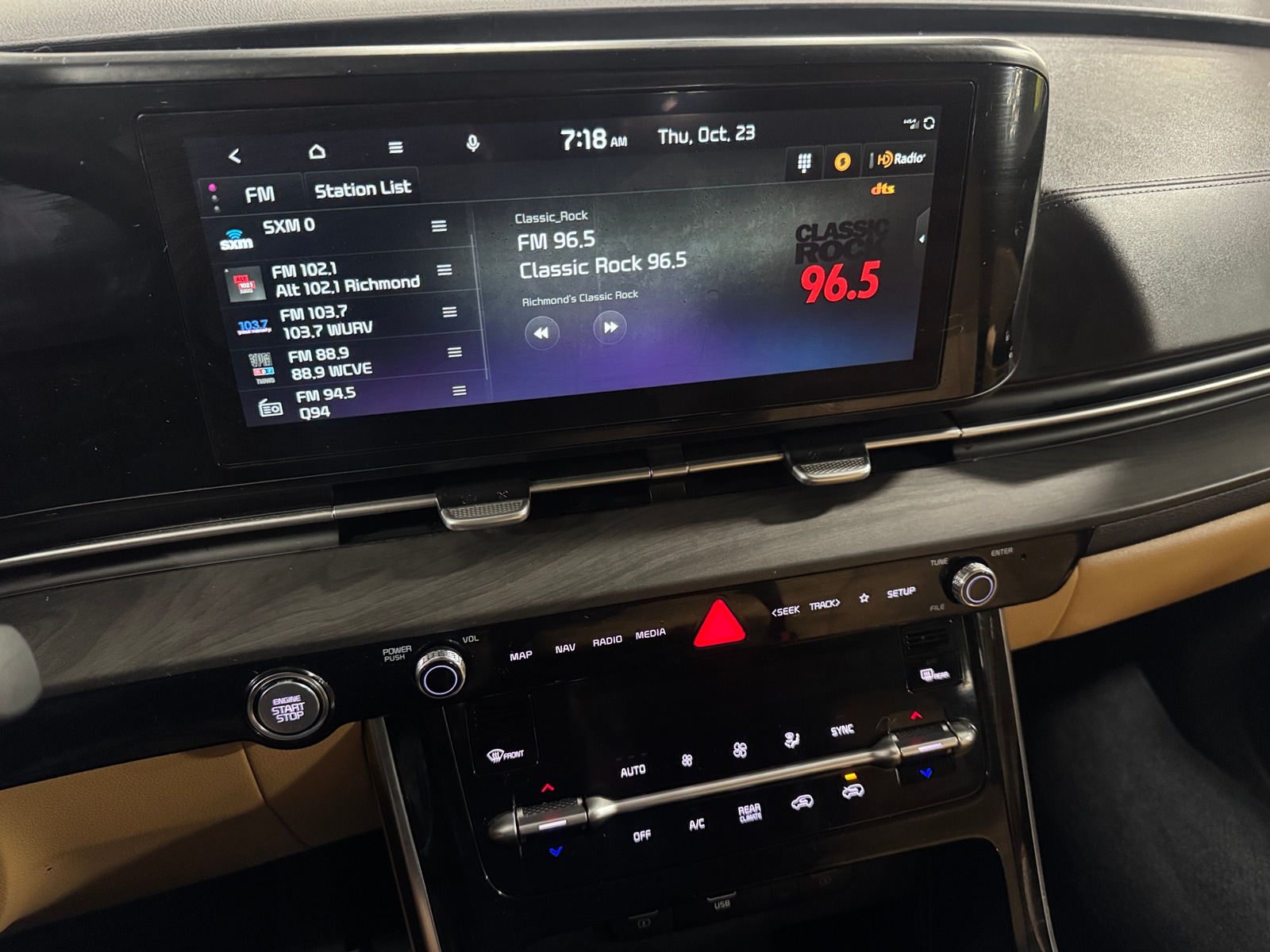 Thumbnail: 2024 Kia Carnival - 3