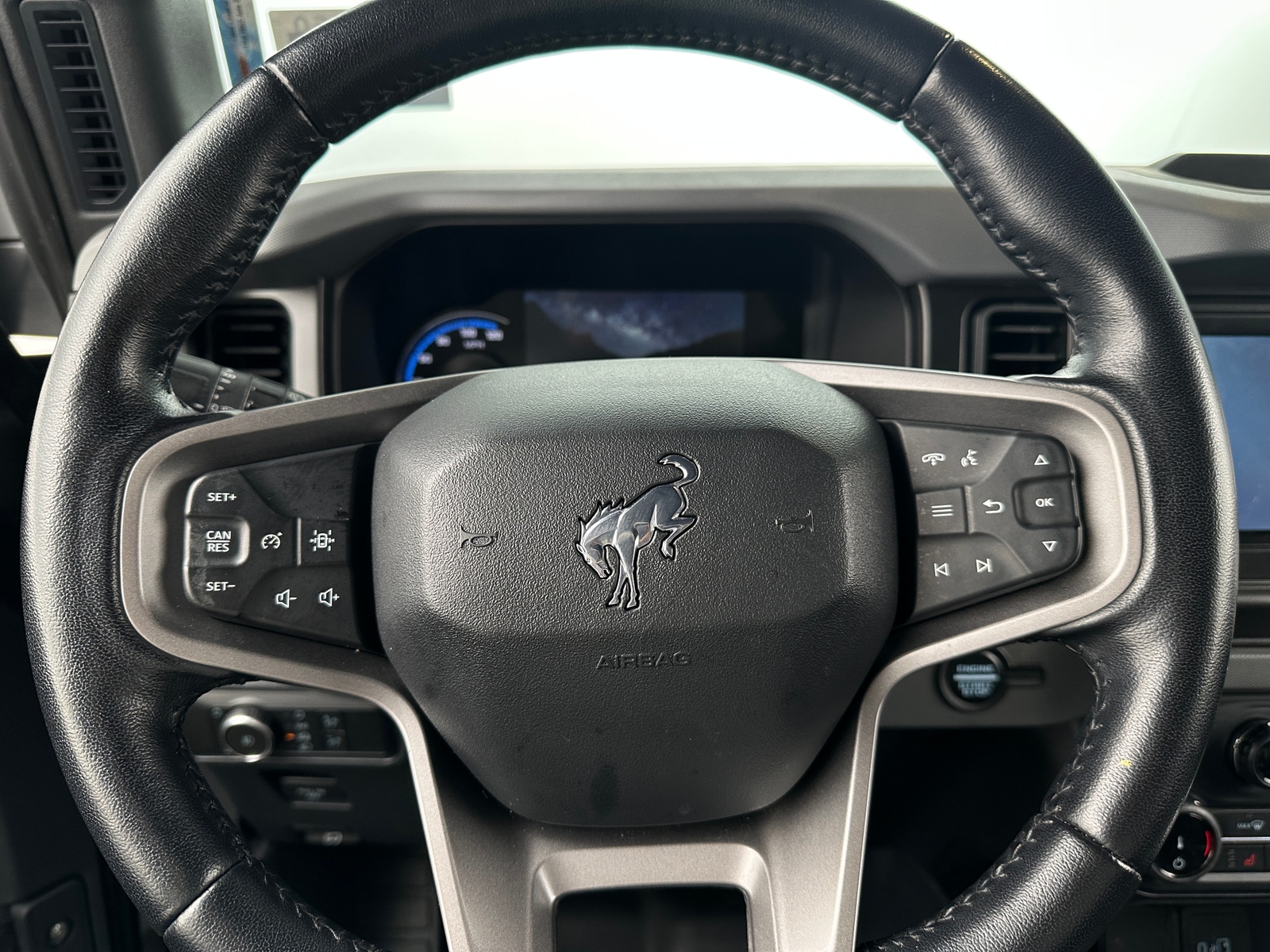 Thumbnail: 2022 Ford Bronco - 5