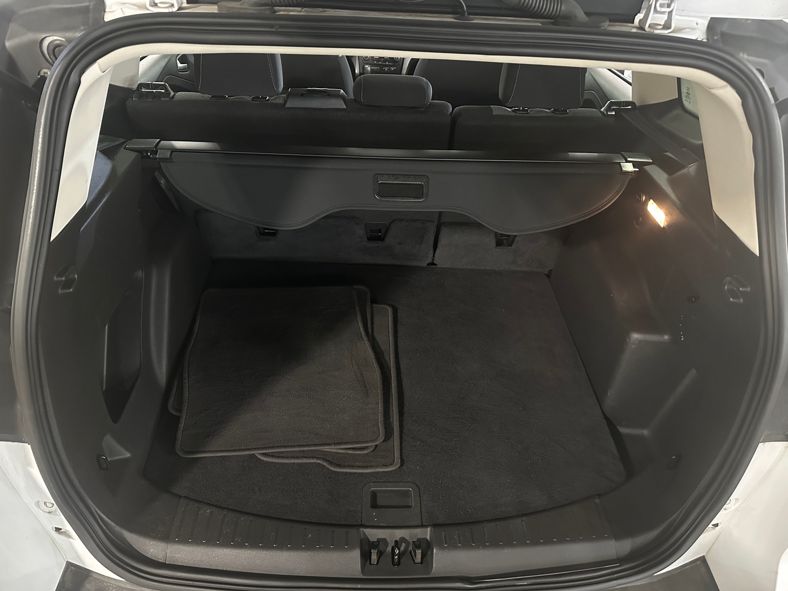 Thumbnail: 2017 Ford Escape - 7