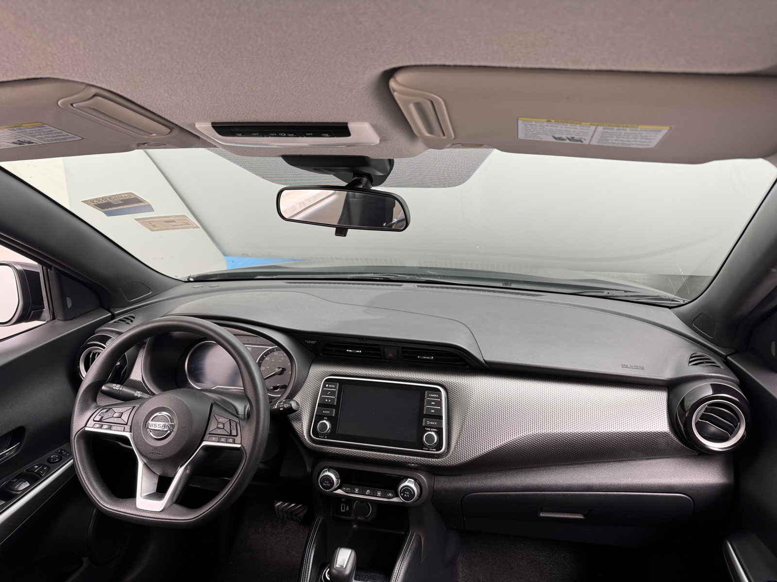 Thumbnail: 2020 Nissan Kicks - 3