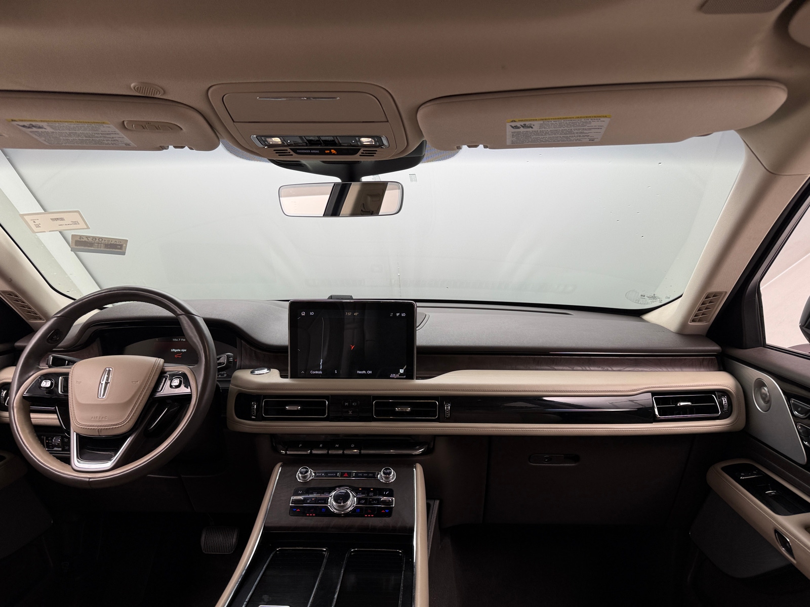 Thumbnail: 2020 Lincoln Aviator - 2
