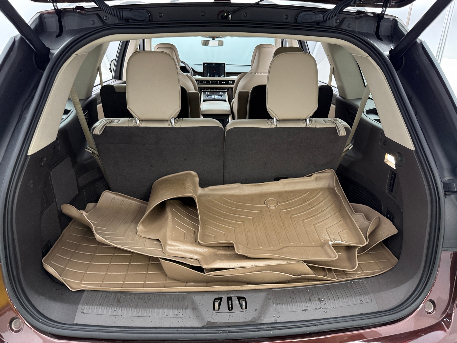 Thumbnail: 2020 Lincoln Aviator - 6