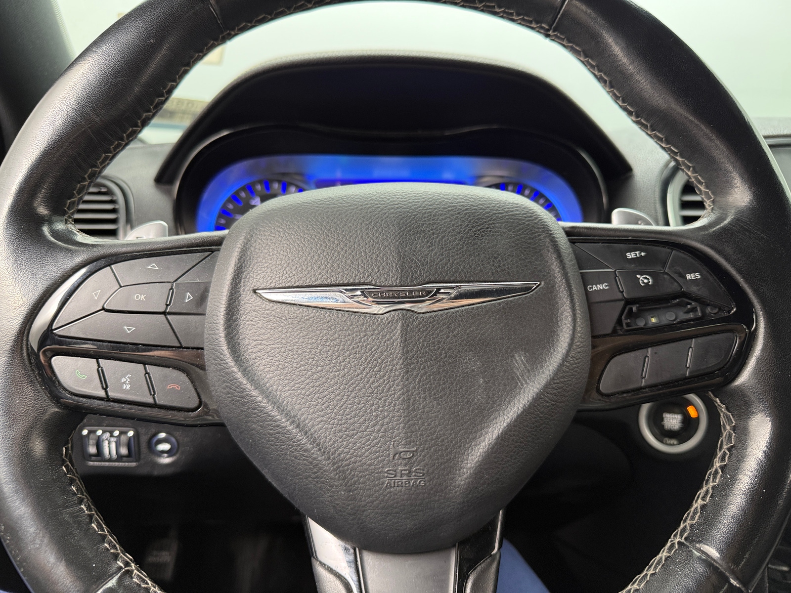 Thumbnail: 2020 Chrysler 300 - 4
