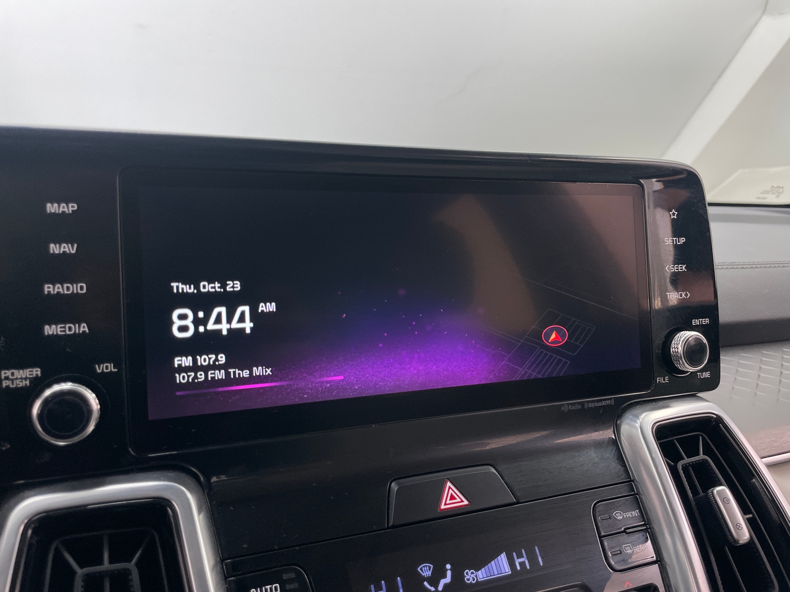 Thumbnail: 2023 Kia Sorento - 3