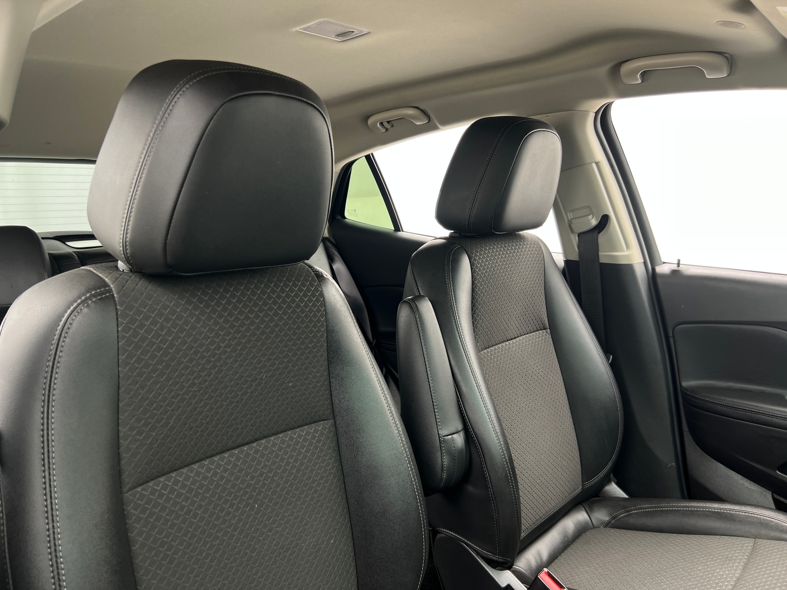 Thumbnail: 2019 Buick Encore - 2