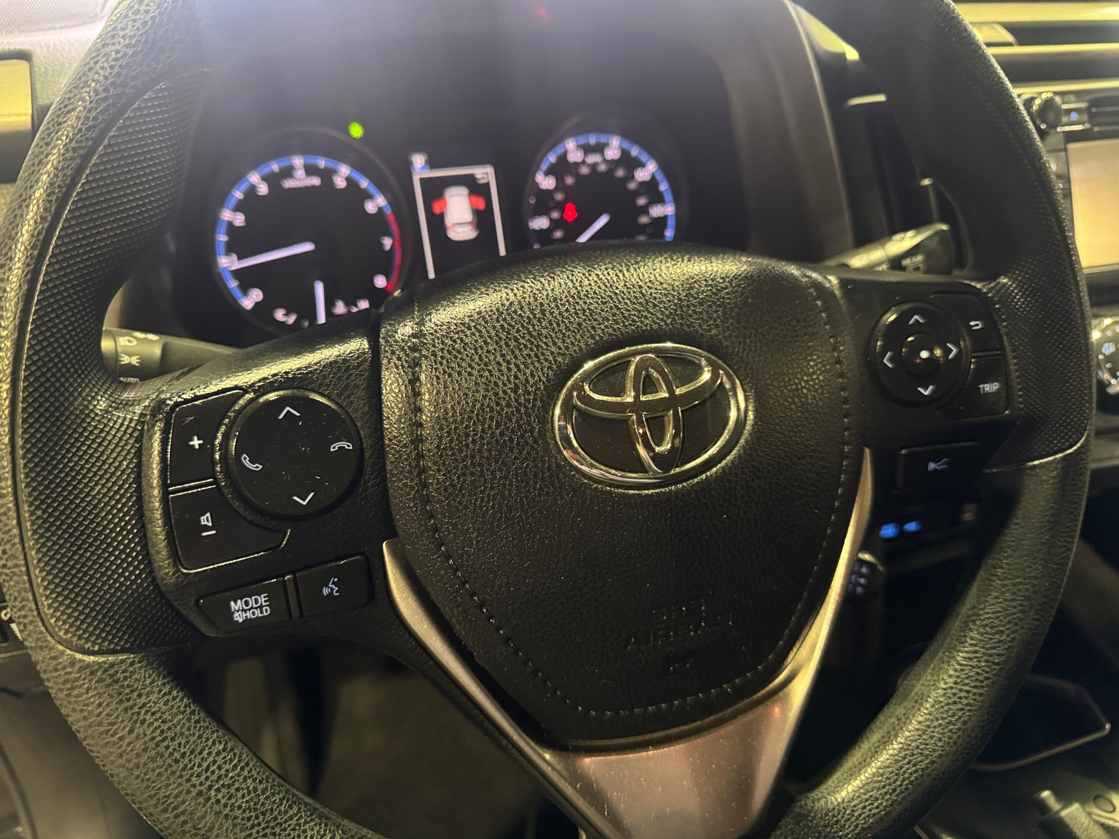 Thumbnail: 2018 Toyota RAV4 - 5