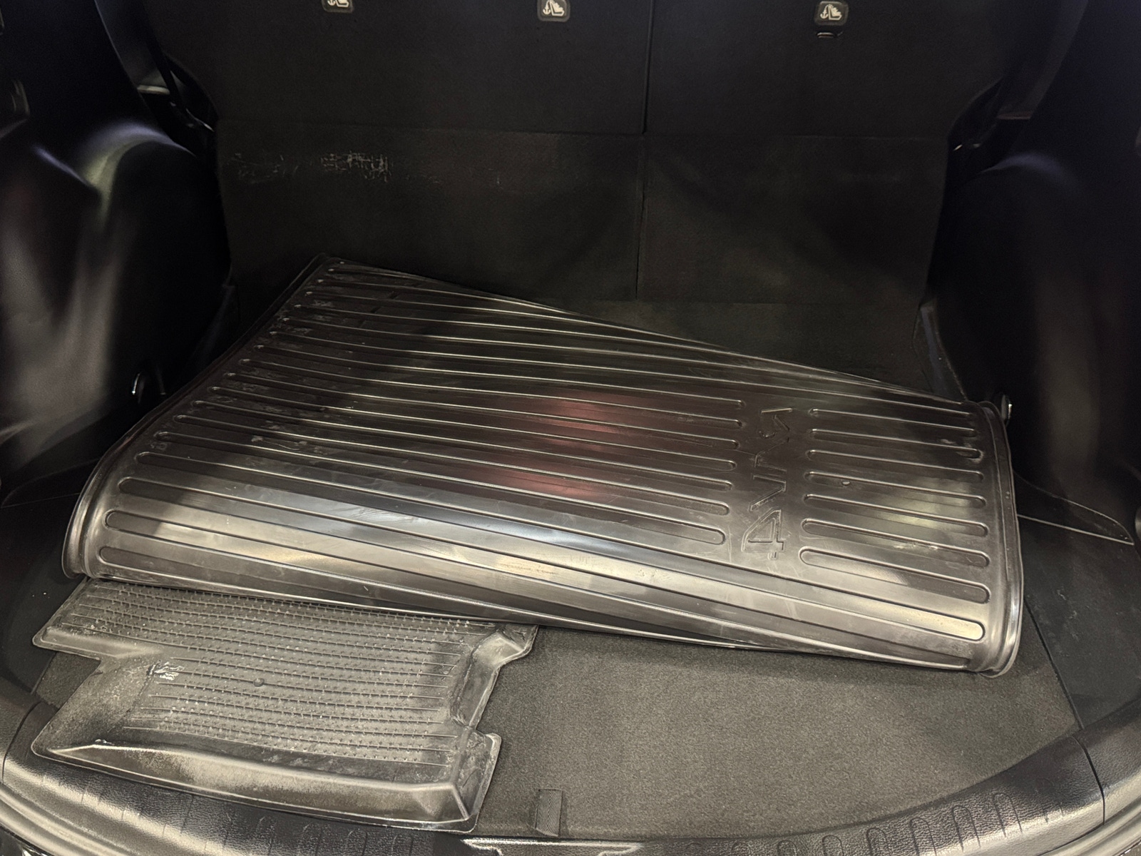 Thumbnail: 2018 Toyota RAV4 - 7