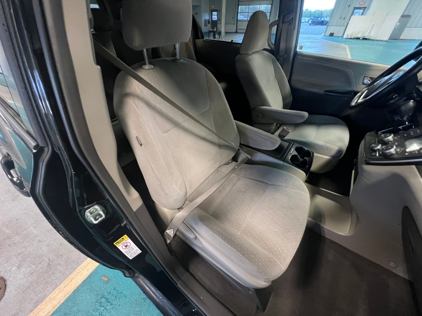 Thumbnail: 2015 Toyota Sienna - 2