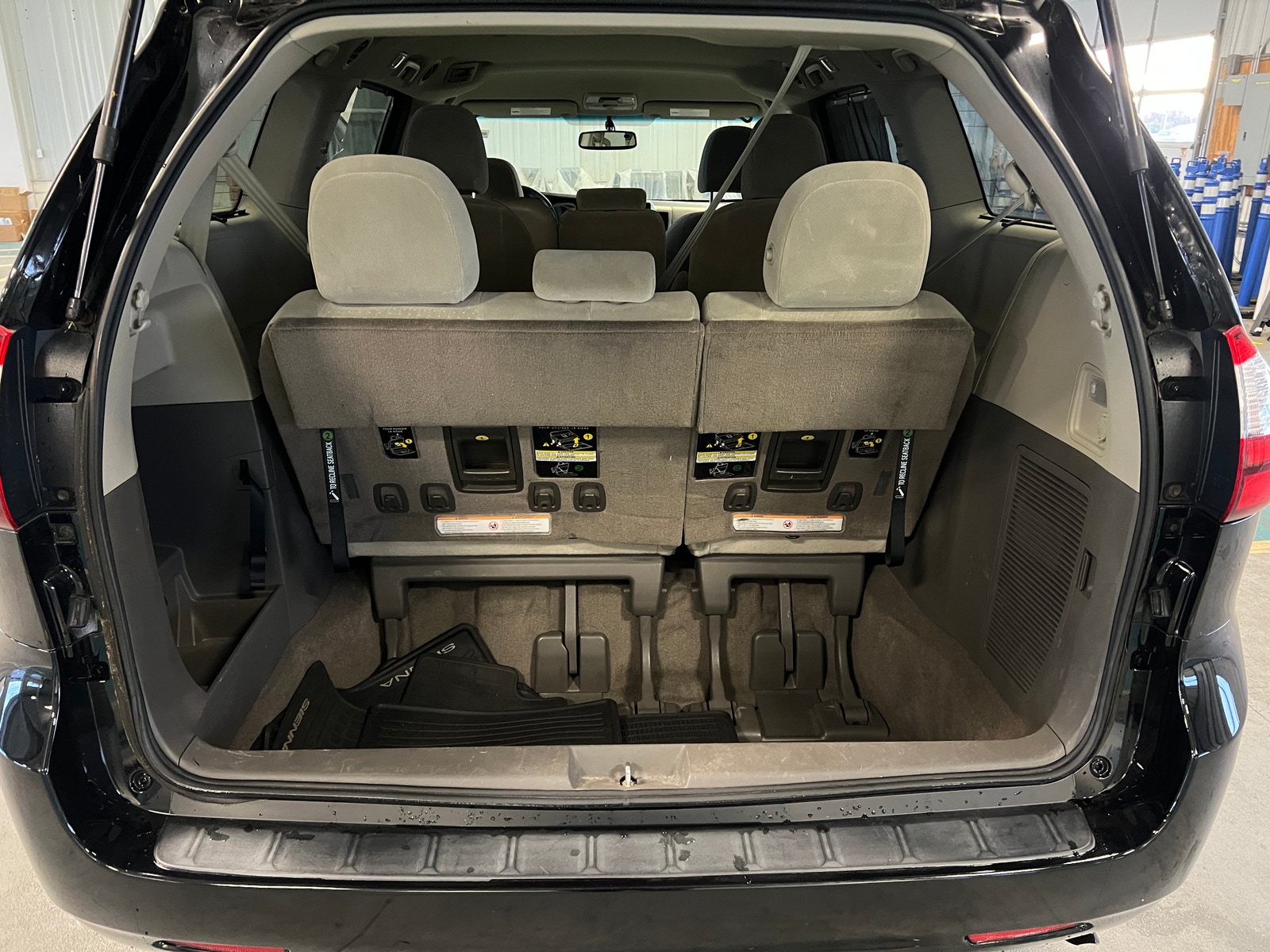 Thumbnail: 2015 Toyota Sienna - 7