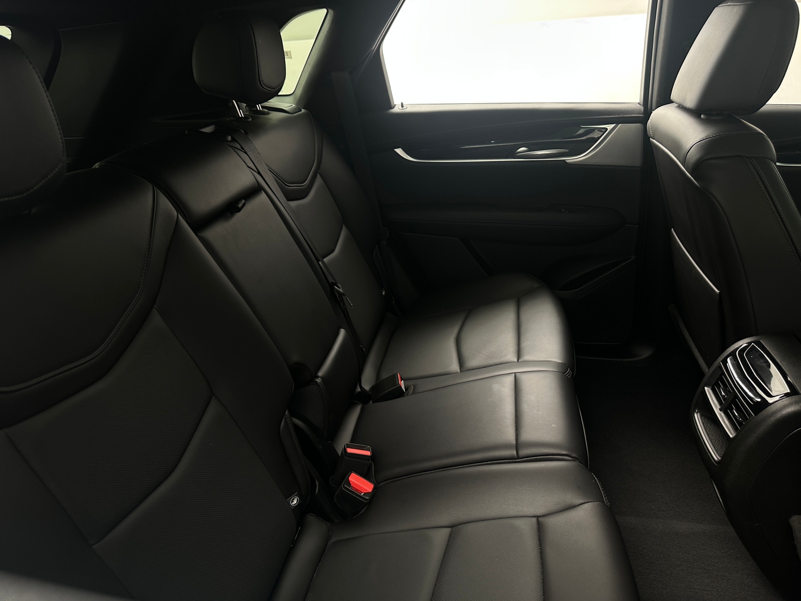 Thumbnail: 2025 Cadillac XT5 - 5