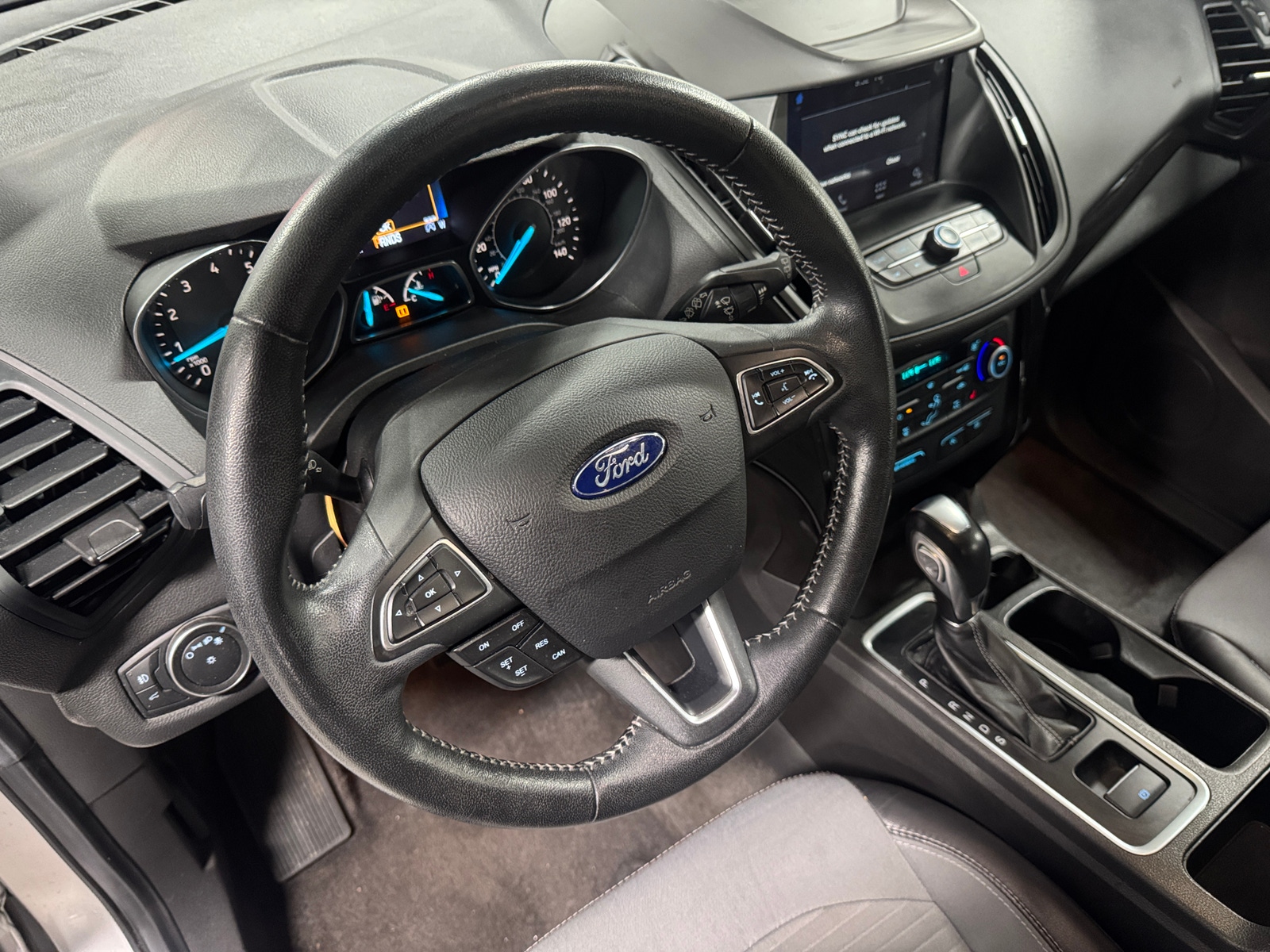 Thumbnail: 2019 Ford Escape - 4