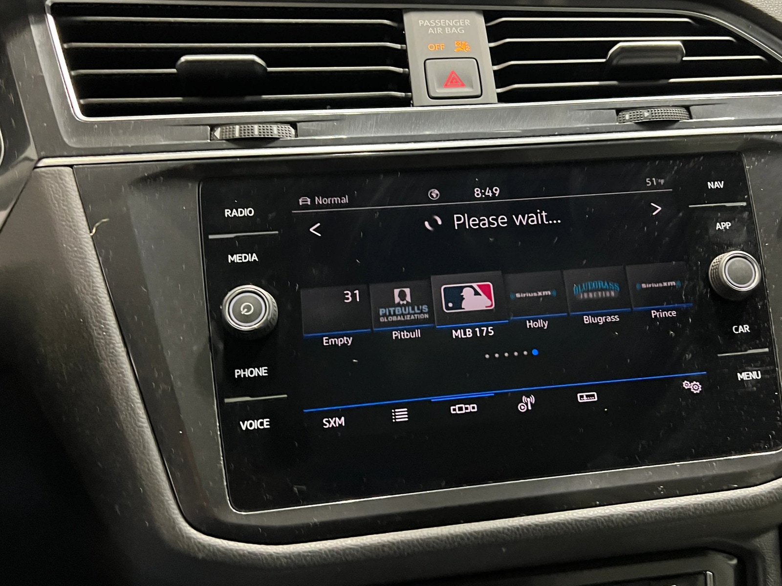 Thumbnail: 2021 Volkswagen Tiguan - 3