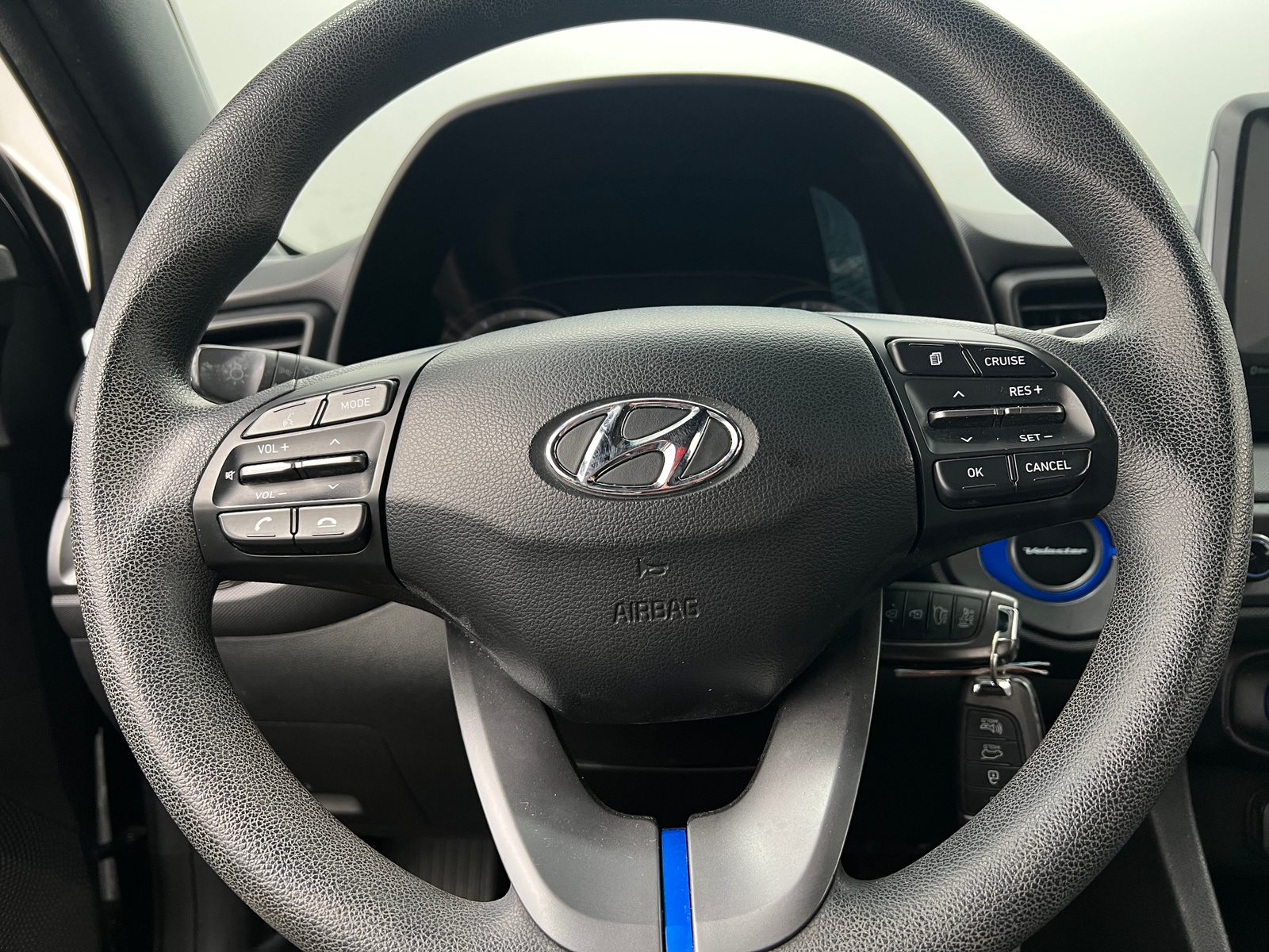 Thumbnail: 2019 Hyundai Veloster - 4