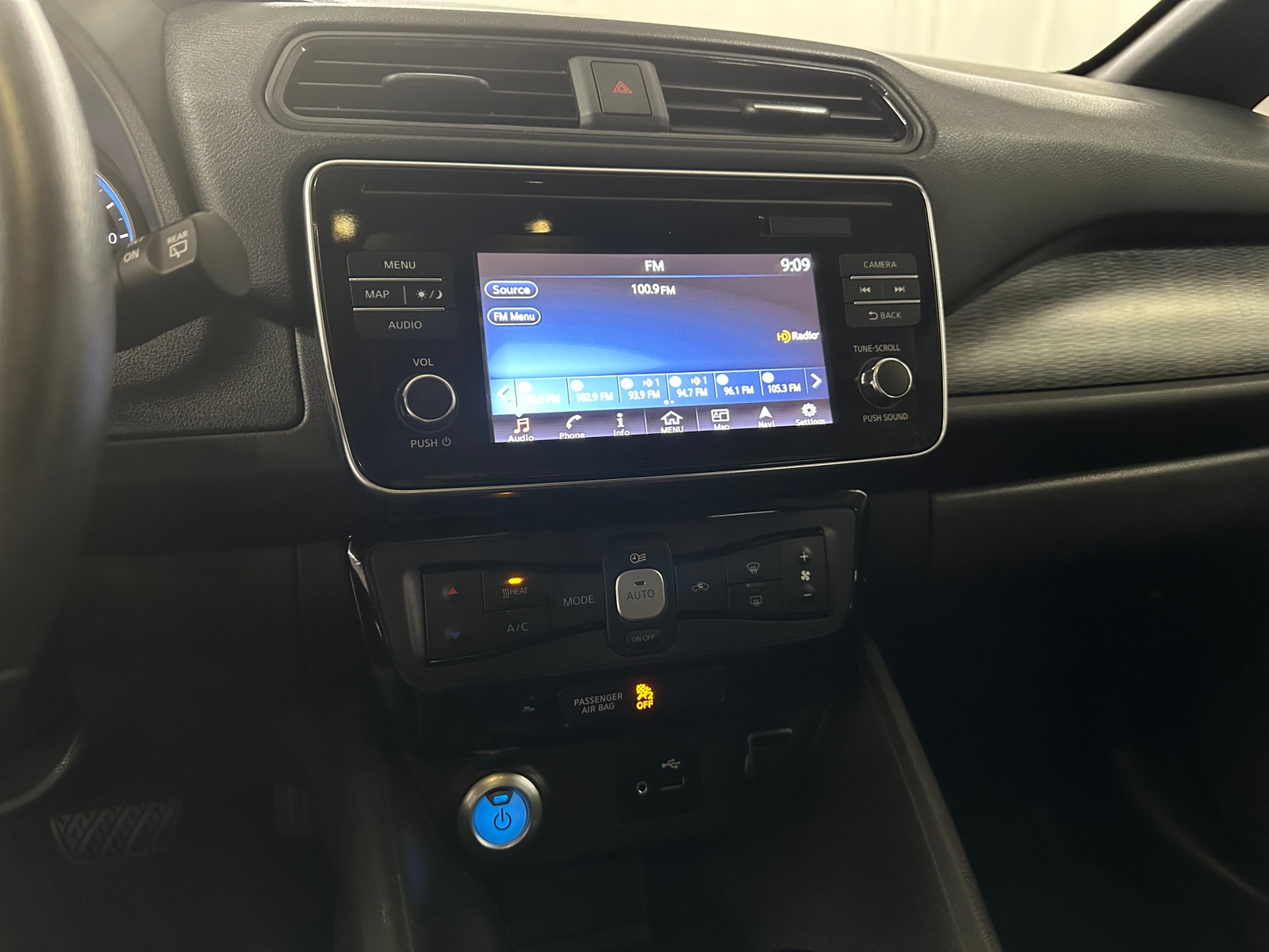 Thumbnail: 2019 Nissan Leaf - 4