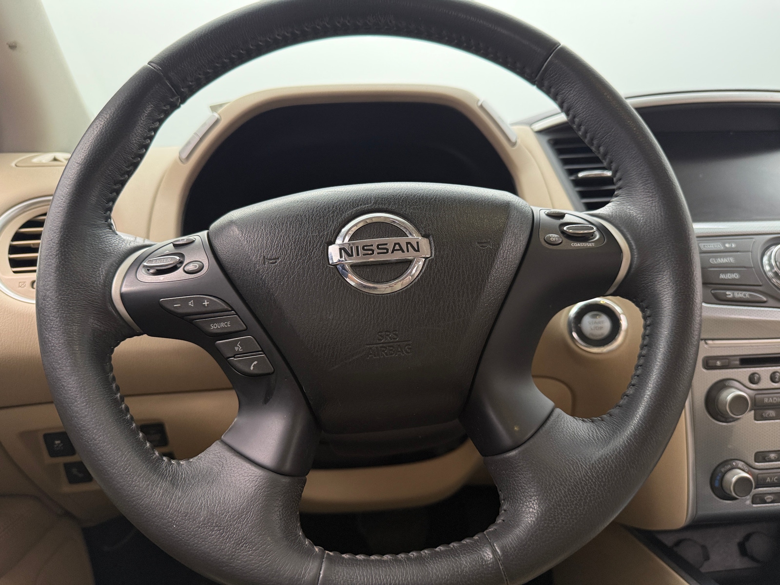 Thumbnail: 2017 Nissan Pathfinder - 4