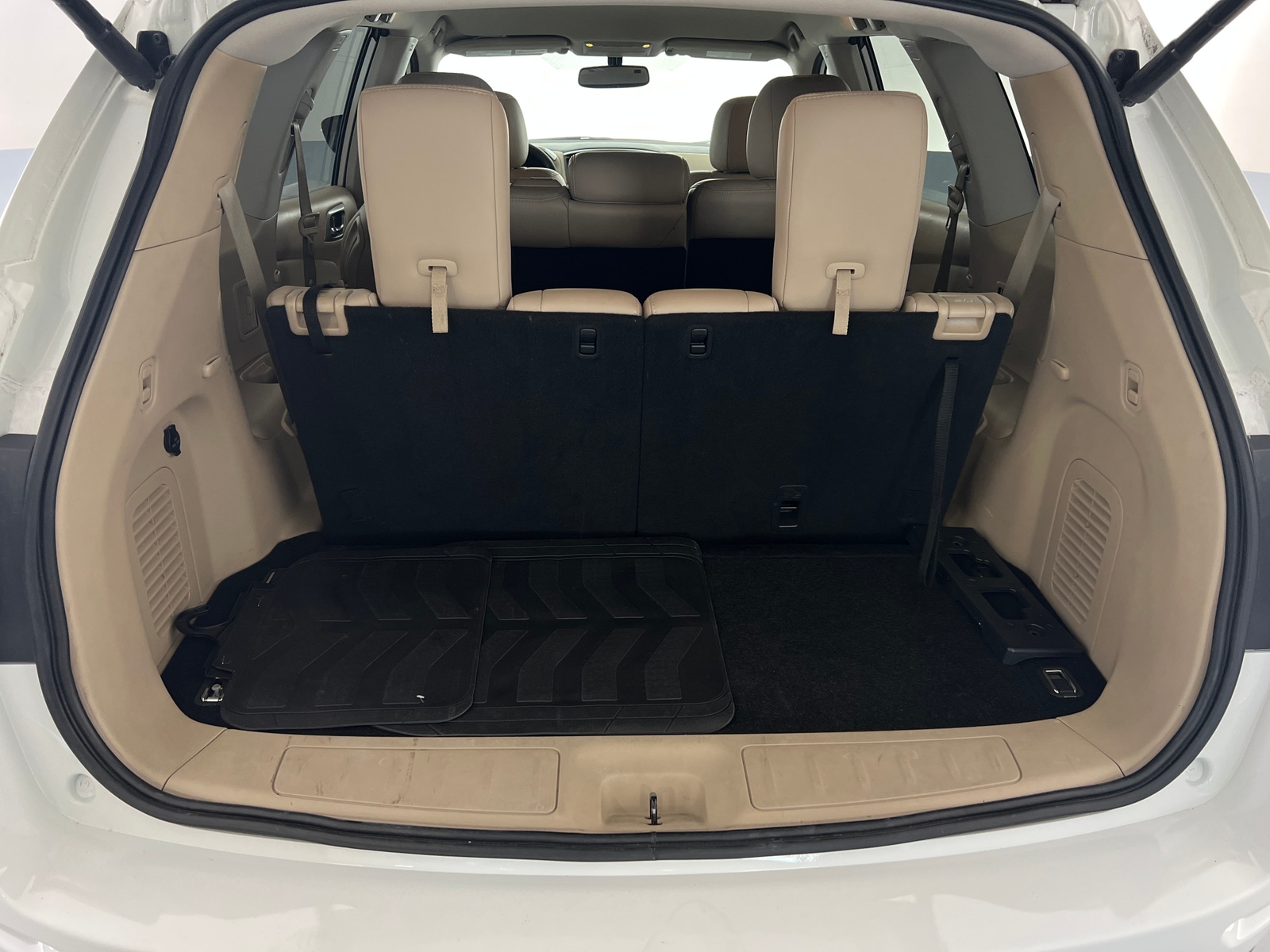 Thumbnail: 2017 Nissan Pathfinder - 6